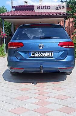 Універсал Volkswagen Passat 2017 в Запоріжжі
