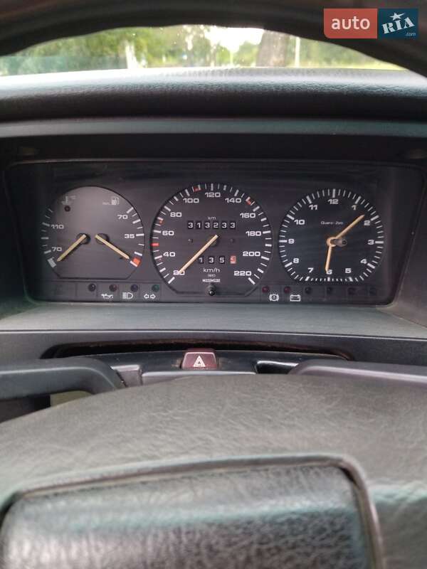 Седан Volkswagen Passat 1990 в Ямполе