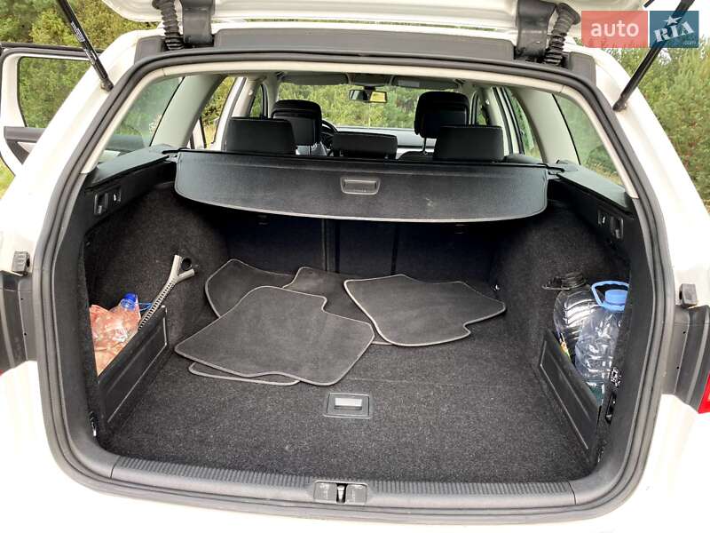 Універсал Volkswagen Passat 2012 в Вараші