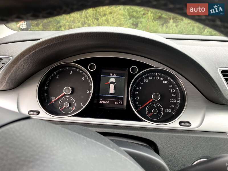 Універсал Volkswagen Passat 2012 в Вараші