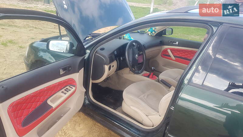 Универсал Volkswagen Passat 1998 в Подольске