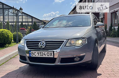 Универсал Volkswagen Passat 2010 в Стрые