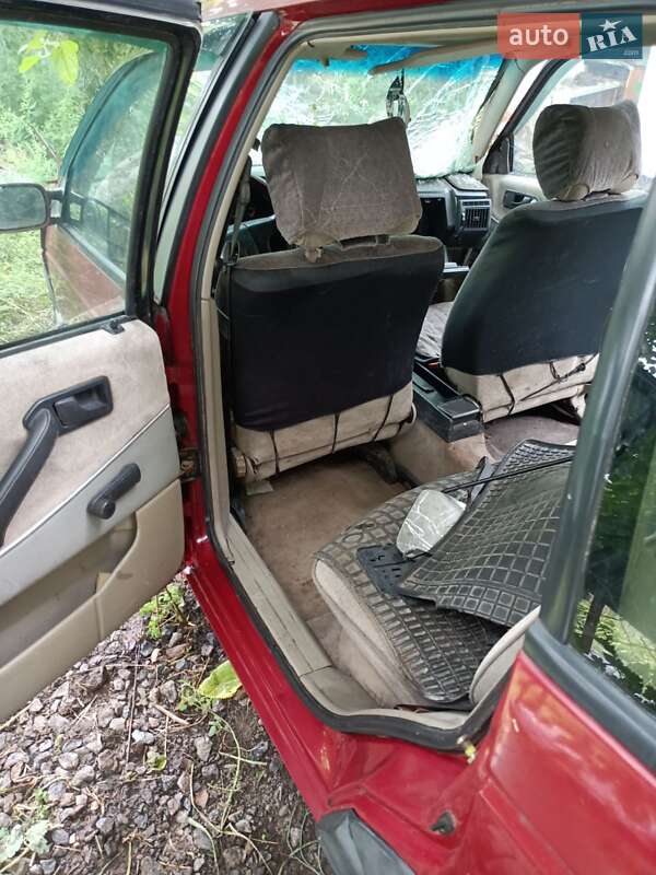 Универсал Volkswagen Passat 1993 в Жашкове