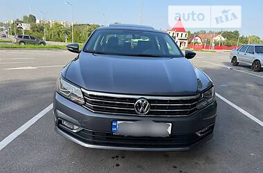 Седан Volkswagen Passat 2016 в Летичеве