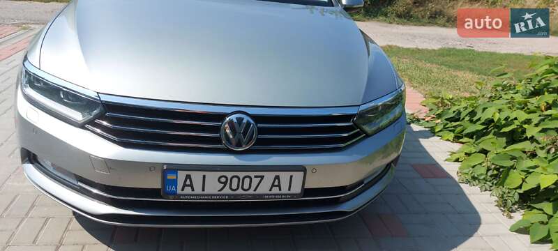 Седан Volkswagen Passat 2017 в Киеве