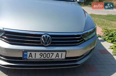 Седан Volkswagen Passat 2017 в Киеве