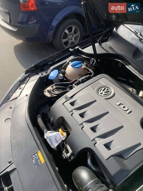 Універсал Volkswagen Passat 2013 в Вінниці