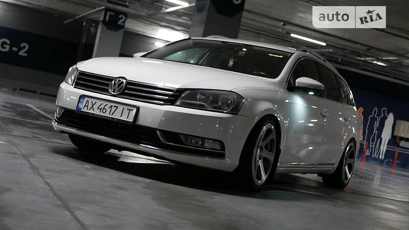 Универсал Volkswagen Passat 2011 в Харькове