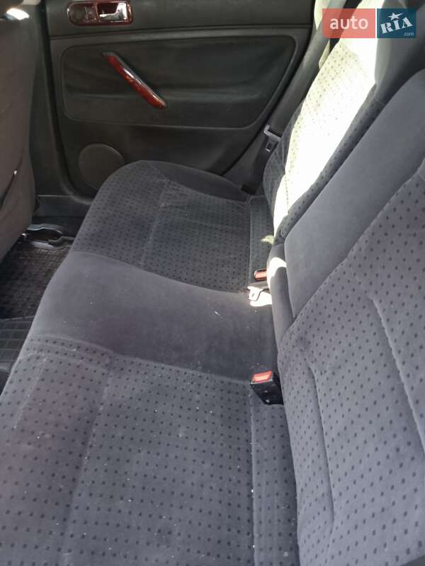 Седан Volkswagen Passat 1997 в Переяславе