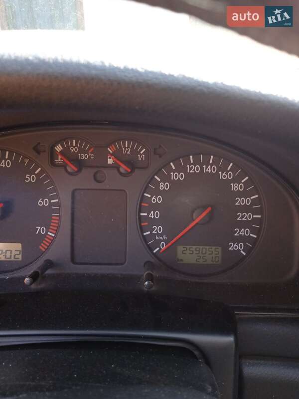 Седан Volkswagen Passat 1997 в Переяславе