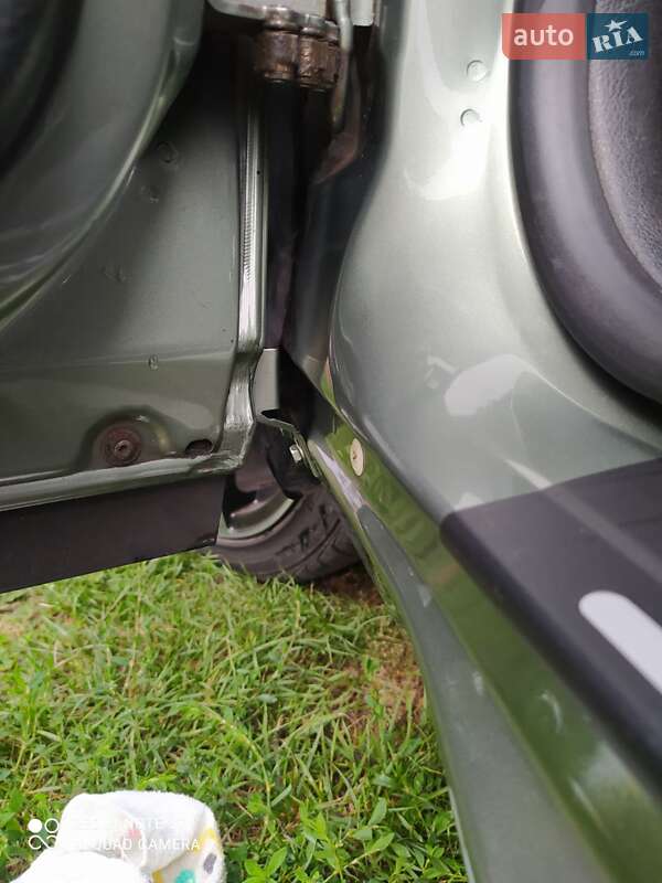 Седан Volkswagen Passat 2001 в Львове