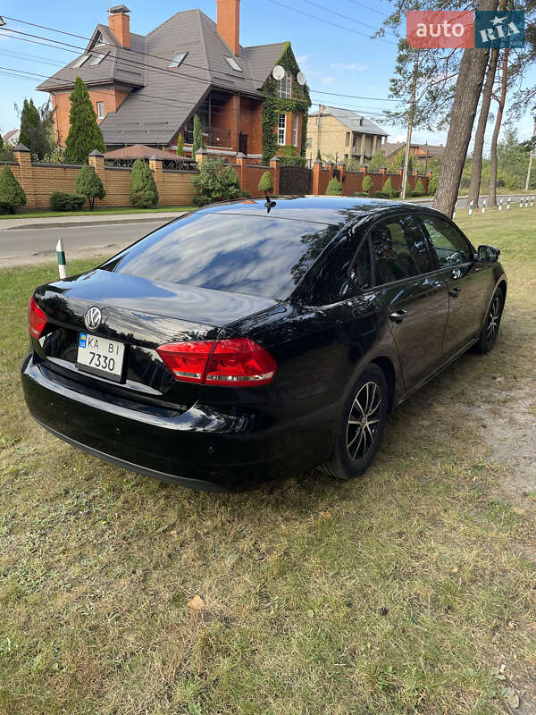 Седан Volkswagen Passat 2014 в Києві