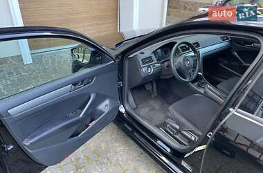 Седан Volkswagen Passat 2014 в Киеве