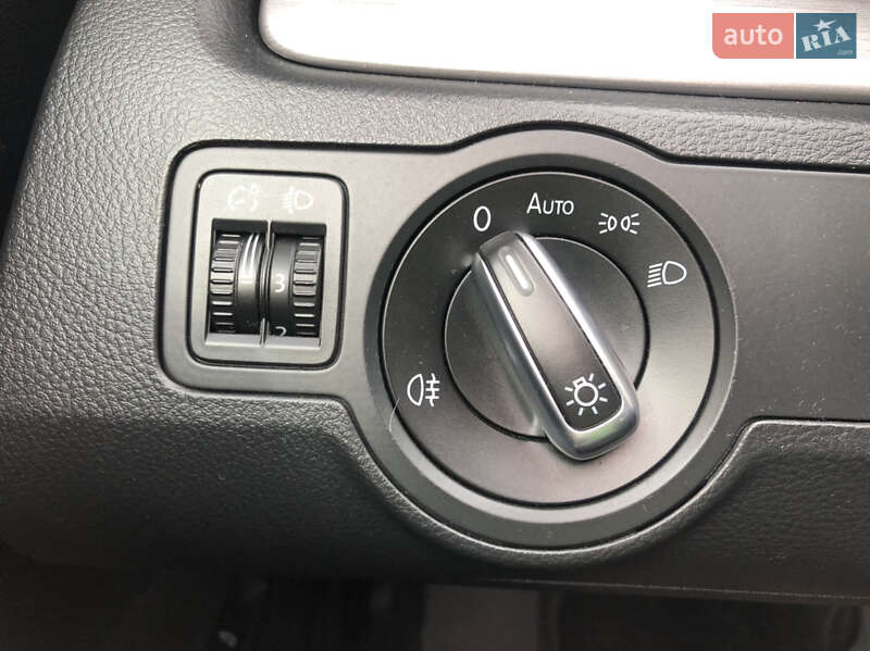 Універсал Volkswagen Passat 2013 в Коломиї