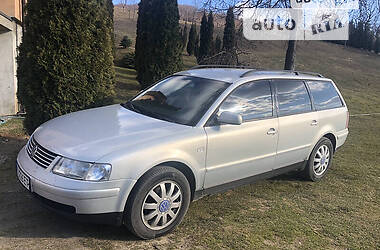 Универсал Volkswagen Passat 2000 в Ужгороде