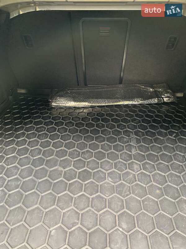 Седан Volkswagen Passat 2015 в Харькове