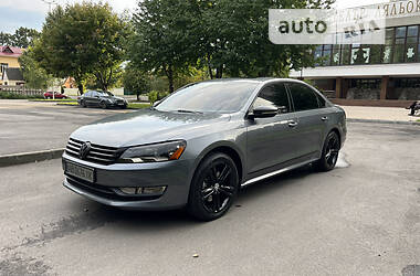 Седан Volkswagen Passat 2012 в 