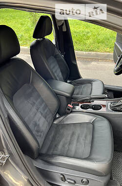 Седан Volkswagen Passat 2012 в 
