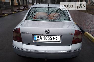 Седан Volkswagen Passat 2002 в Кропивницком