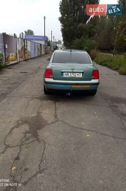 Седан Volkswagen Passat 1998 в Виннице