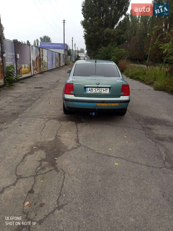 Седан Volkswagen Passat 1998 в Вінниці
