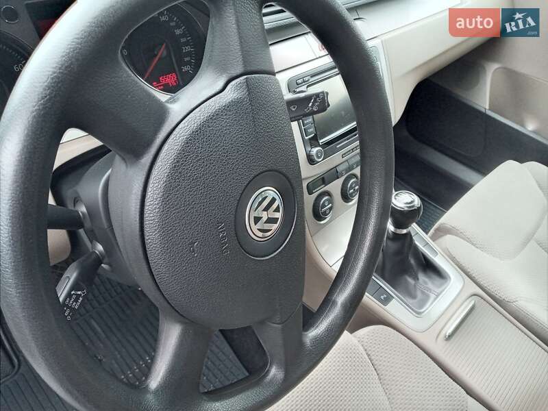 Универсал Volkswagen Passat 2008 в Ивано-Франковске