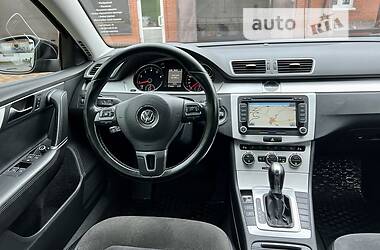 Седан Volkswagen Passat 2011 в 