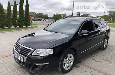 Універсал Volkswagen Passat 2009 в Дунаївцях