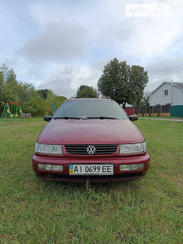 Универсал Volkswagen Passat 1995 в Василькове