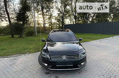 Универсал Volkswagen Passat 2011 в Тернополе