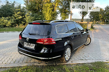 Универсал Volkswagen Passat 2011 в Тернополе