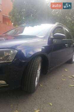 Универсал Volkswagen Passat 2012 в 
