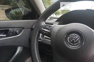 Седан Volkswagen Passat 2012 в Жмеринке
