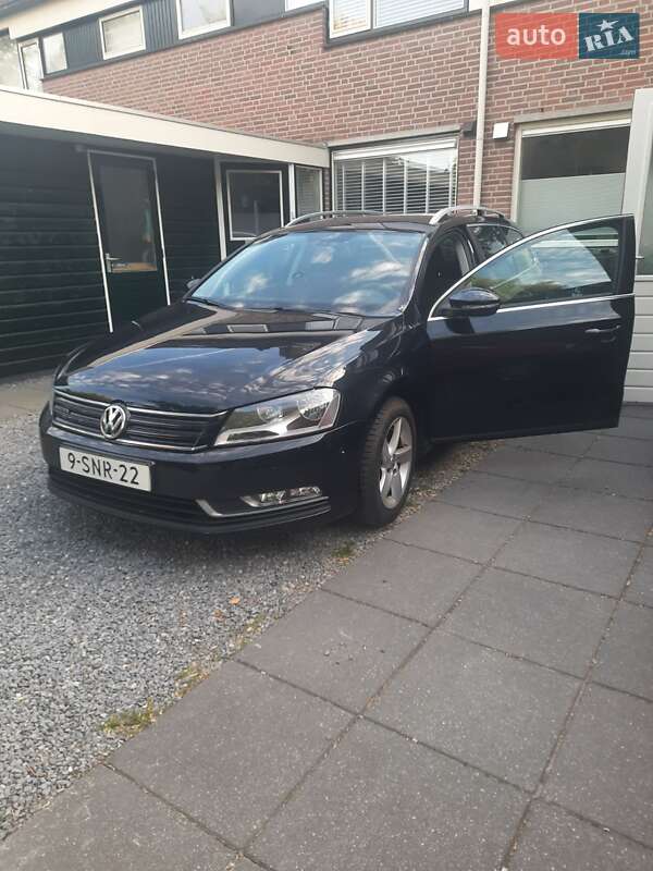Универсал Volkswagen Passat 2013 в Жовкве фото 23 Универсал Volkswagen Passat 2013 в Жовкве