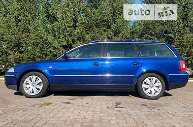 Универсал Volkswagen Passat 2003 в Ровно