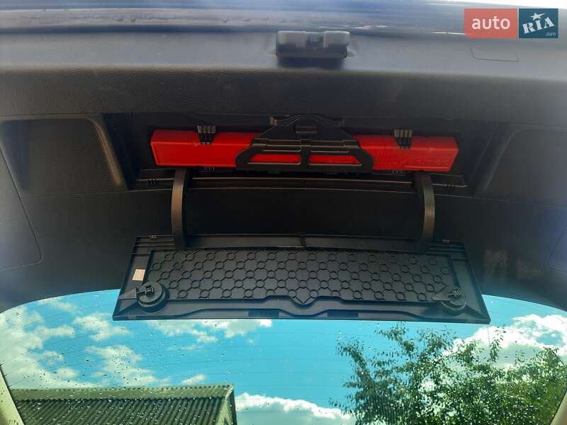 Універсал Volkswagen Passat 2006 в Вишневому