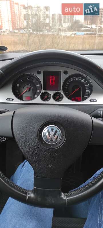 Універсал Volkswagen Passat 2008 в Хмельницькому