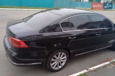 Седан Volkswagen Passat 2012 в Киеве