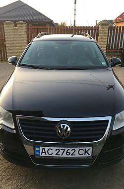 Універсал Volkswagen Passat 2010 в Луцьку