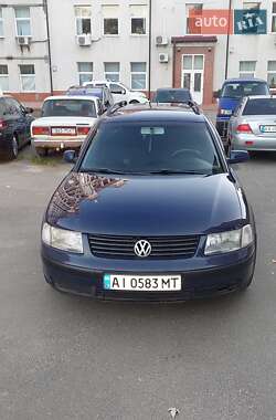 Универсал Volkswagen Passat 2000 в Киеве