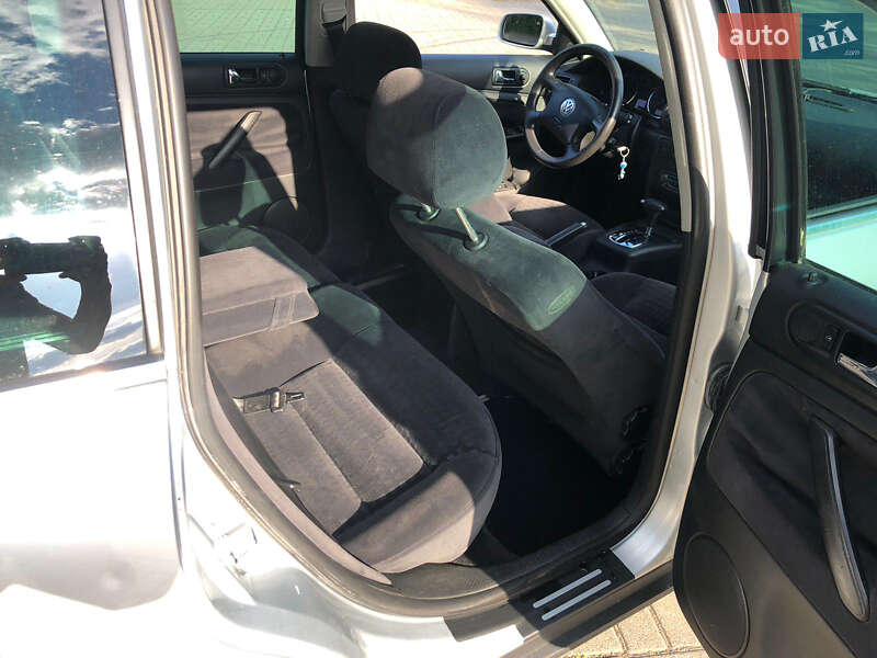 Универсал Volkswagen Passat 2001 в Стрые