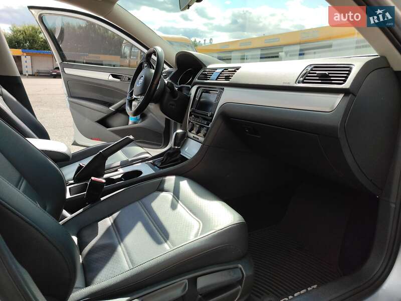 Седан Volkswagen Passat 2018 в Львові