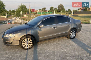 Седан Volkswagen Passat 2008 в 