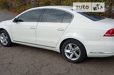 Седан Volkswagen Passat 2013 в Кропивницком