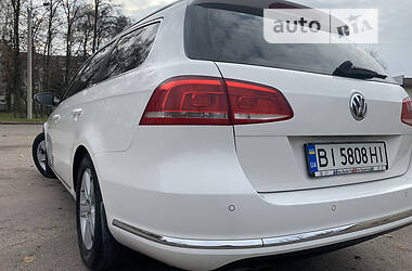 Универсал Volkswagen Passat 2012 в Лубнах