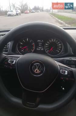 Седан Volkswagen Passat 2016 в Киеве