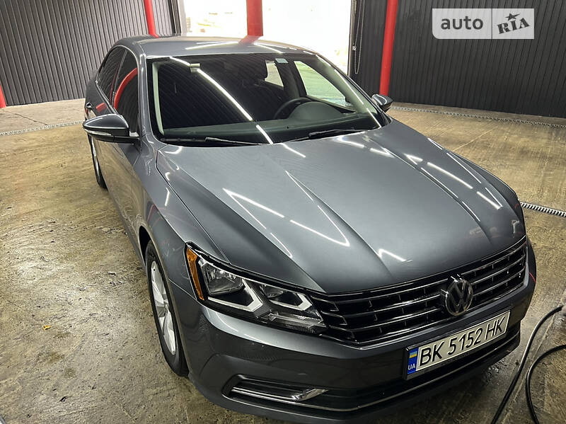 Седан Volkswagen Passat 2018 в Киеве фото 18 Седан Volkswagen Passat 2018 в Киеве
