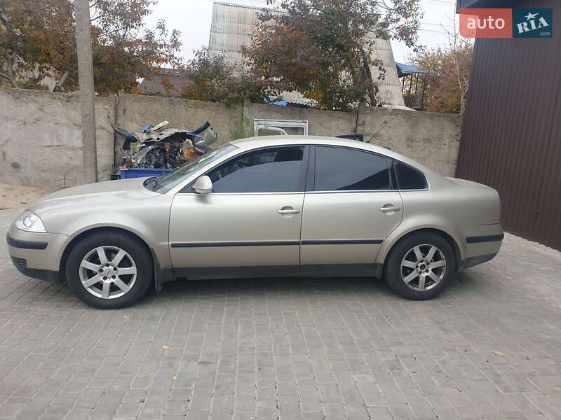 Седан Volkswagen Passat 2005 в Одесі