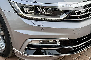 Седан Volkswagen Passat 2019 в Ужгороде