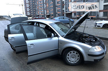 Седан Volkswagen Passat 2002 в Тернополе